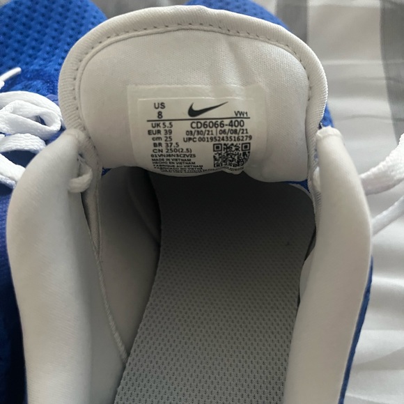 Nike Golf Sneakers. Royal blue and white. Size 8 - Picture 6 of 6